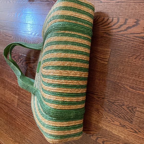 Kate Spade Green Stripe Lawn Party Reign Half Moon Straw Tote - Picture 3 of 10